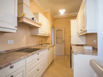 House in Pićan for Groups & Families (up to 12)