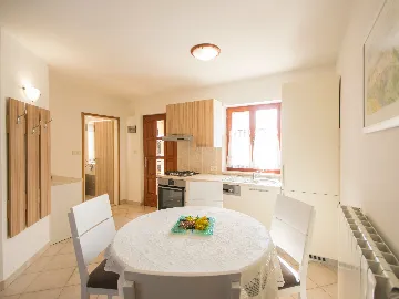 2-Bedroom House in Labin for Up to 6 Guests