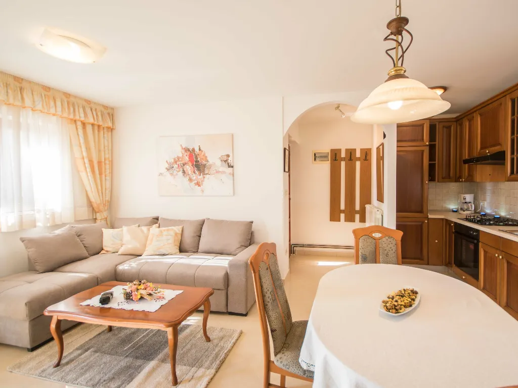 2-Bedroom House in Labin for Up to 6 Guests