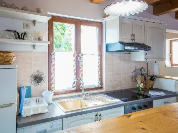 Stone House with Private Pool in Gračišće