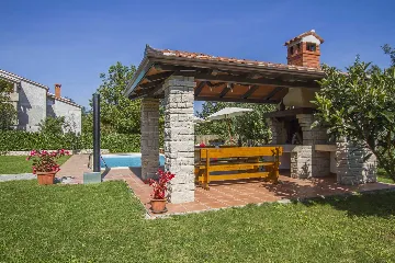 4-Bedroom House in Nedešćina with Private Pool