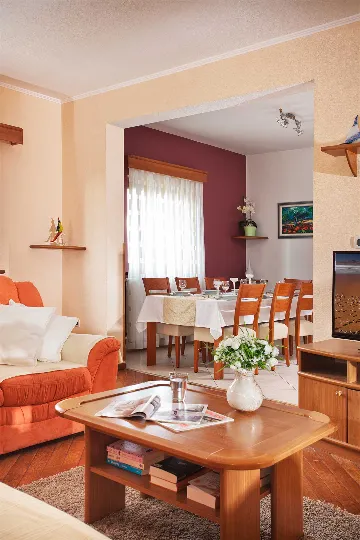 4-Bedroom House in Nedešćina with Private Pool