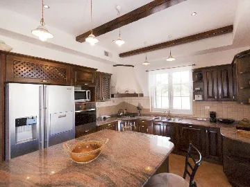 4-Bedroom House with Private Pool in Labin