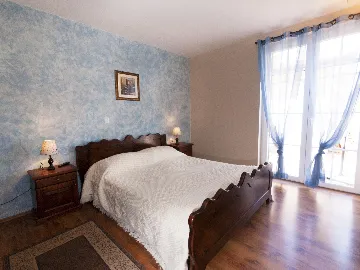 4-Bedroom House with Private Pool in Labin