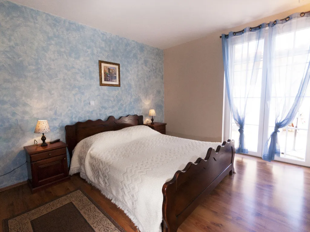 4-Bedroom House with Private Pool in Labin