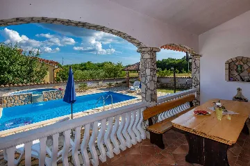 5-Bedroom House in Nedešćina for Up to 9 Guests