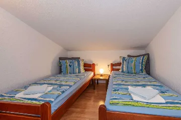 5-Bedroom House in Nedešćina for Up to 9 Guests