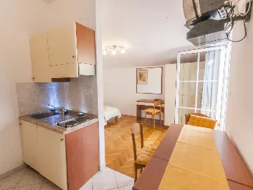 5-Bedroom House with Terrace Jacuzzi in Premantura