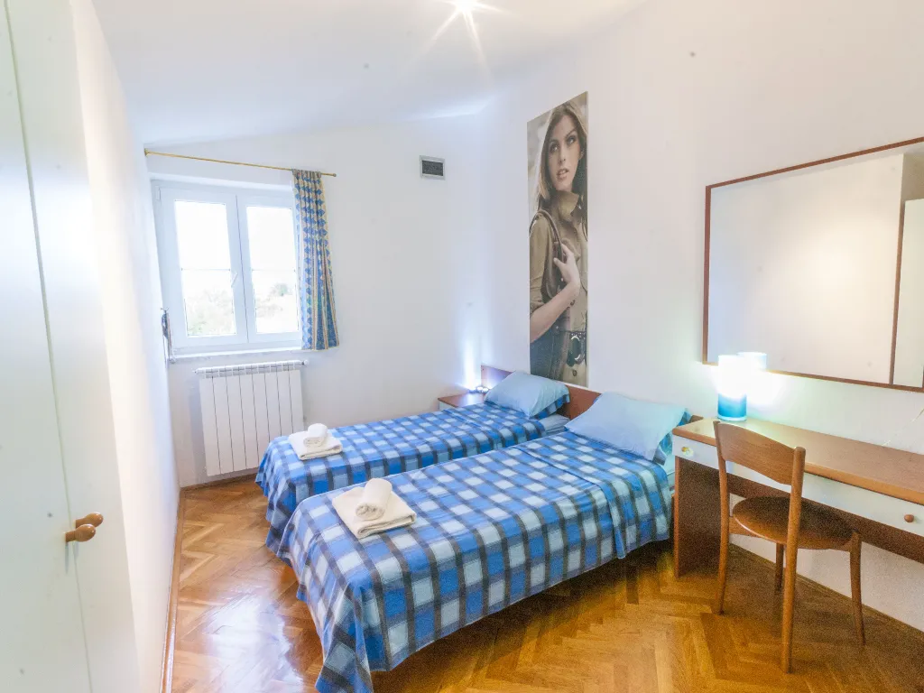 5-Bedroom House with Terrace Jacuzzi in Premantura