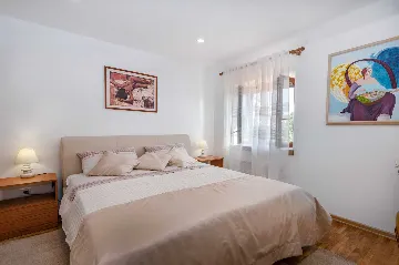 House in Labin with Private Pool for 7 Guests