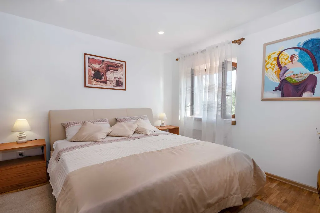 House in Labin with Private Pool for 7 Guests