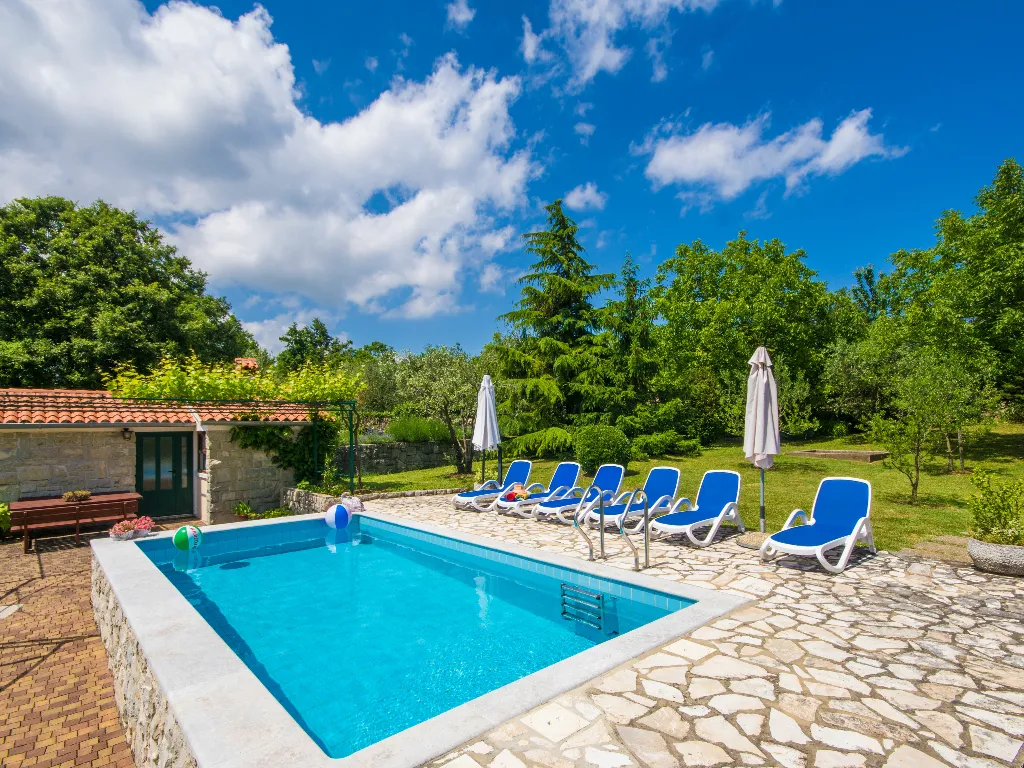 House in Labin with Private Pool for 7 Guests