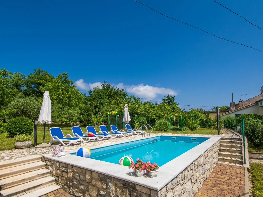House in Labin with Private Pool for 7 Guests