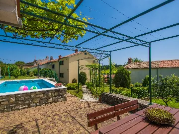 House in Labin with Private Pool for 7 Guests