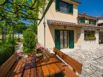 House in Labin with Private Pool for 7 Guests