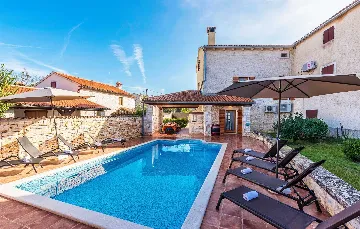 5-Bedroom House in Svetvinčenat for Up to 10