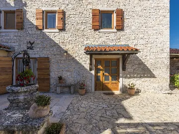 5-Bedroom House in Svetvinčenat for Up to 10