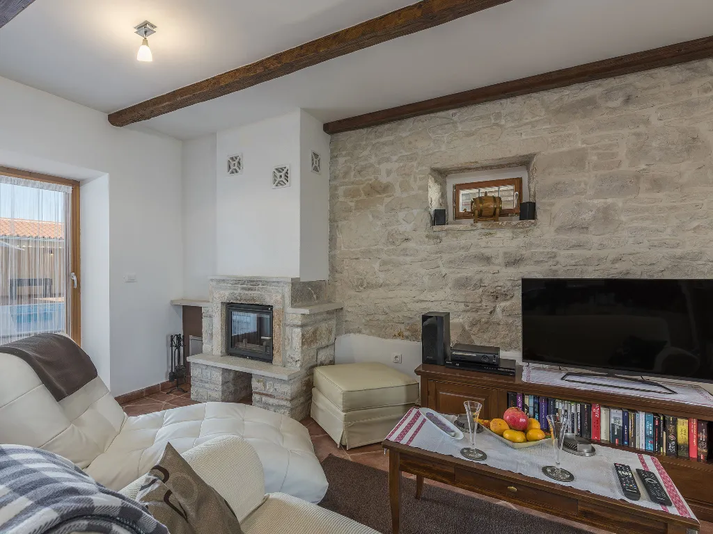 5-Bedroom House in Svetvinčenat for Up to 10
