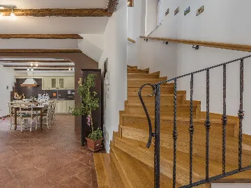 5-Bedroom House in Svetvinčenat for Up to 10