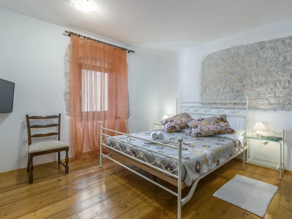 5-Bedroom House in Svetvinčenat for Up to 10