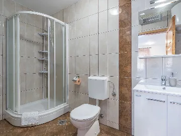 5-Bedroom House in Svetvinčenat for Up to 10