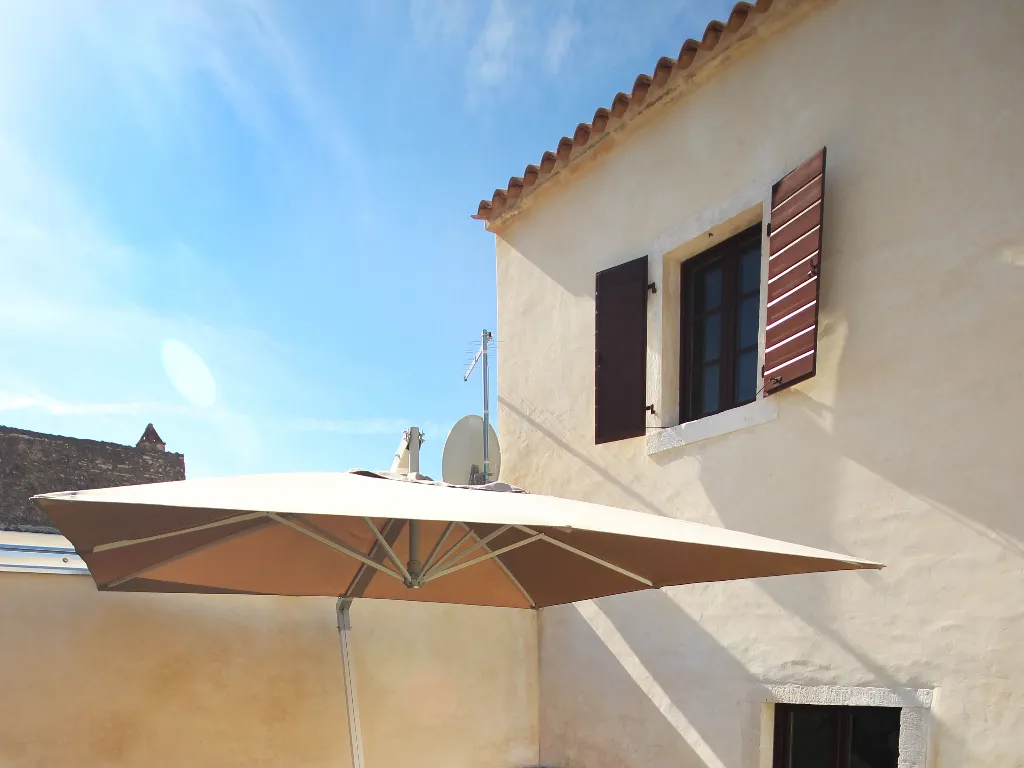3-Bedroom House in Galižana for Up to 16