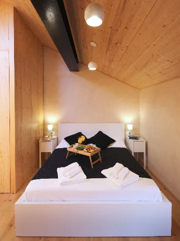 3-Bedroom House in Galižana for Up to 16