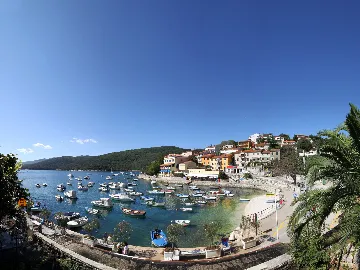 Raša Villa House with Pool for up to 10 Guests
