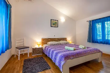 3-Bedroom House with Private Pool in Labin