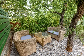 3-Bedroom House with Private Pool in Labin