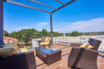 House with Sea View in Banjole for 5 Guests