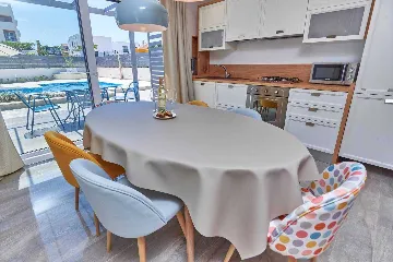 House with Sea View in Banjole for 5 Guests