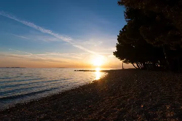 1-Bedroom House in Povljana for Up to 4 Guests