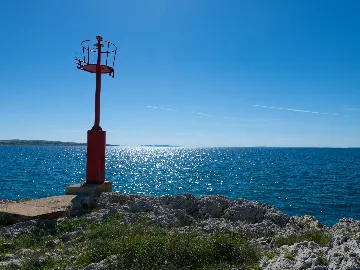 1-Bedroom House in Povljana for Up to 4 Guests