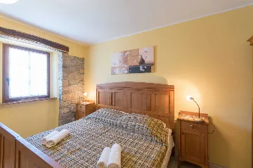 Pazin 4-Bedroom House with Private Pool