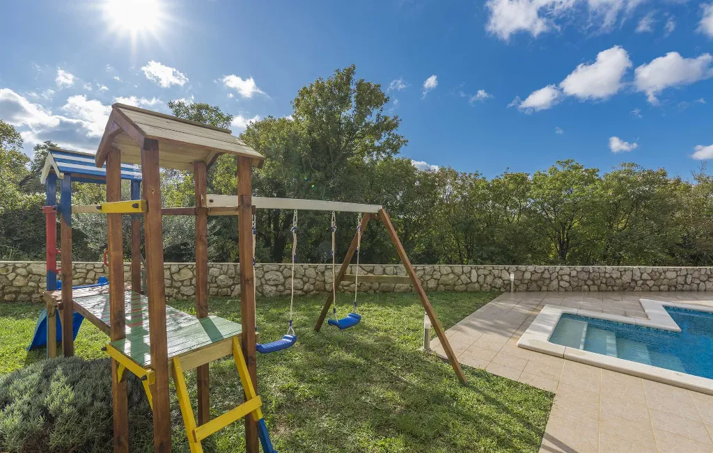 Brgod House for Up to 8 Guests with Pool