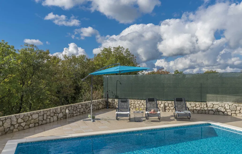 Brgod House for Up to 8 Guests with Pool