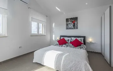 Brgod House for Up to 8 Guests with Pool