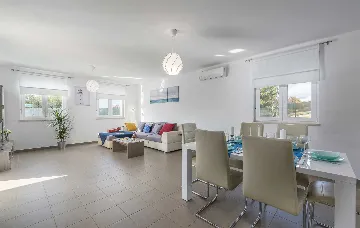 Brgod House for Up to 8 Guests with Pool