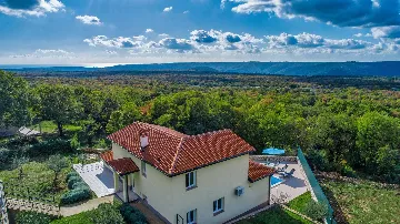 Brgod House for Up to 8 Guests with Pool