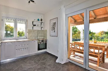 Air-Conditioned 5-Bedroom Villa in Žminj with Private Pool