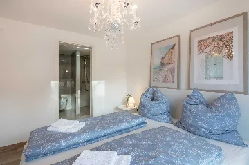 Air-Conditioned 5-Bedroom Villa in Žminj with Private Pool