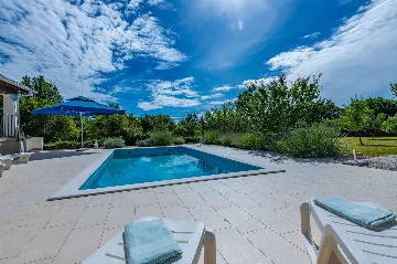 Air-Conditioned 5-Bedroom Villa in Žminj with Private Pool