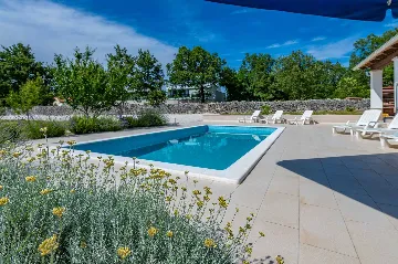 Air-Conditioned 5-Bedroom Villa in Žminj with Private Pool
