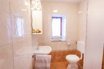 Marčana Apartment for up to 6 with Shared Pool