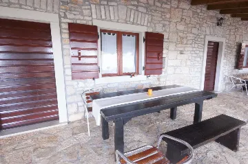 Marčana 2-Bedroom Apartment with Shared Pool