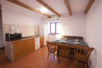 Marčana 2-Bedroom Apartment with Shared Pool