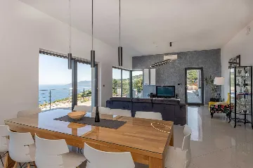 4-Bedroom House in Labin for up to 10 Guests