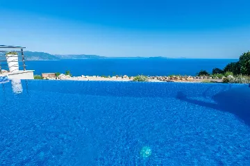 4-Bedroom House in Labin for up to 10 Guests