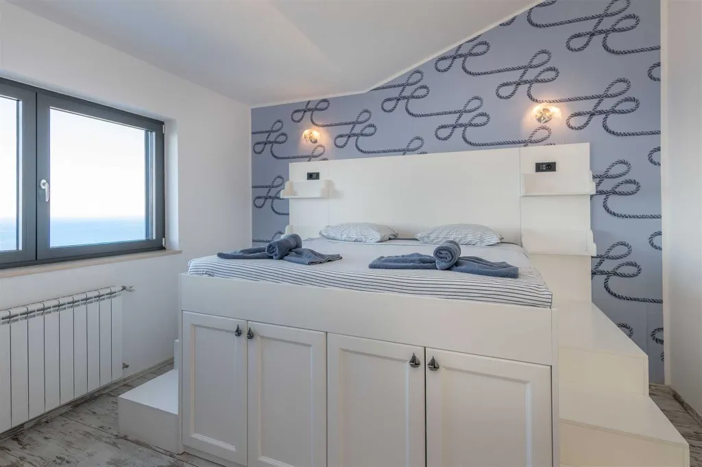 4-Bedroom House in Labin for up to 10 Guests